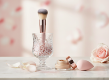 Lade das Bild in den Galerie-Viewer, DOLL 10 BEAUTY Luminous Blending Pinsel Schminkpinsel

