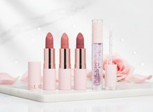 Lade das Bild in den Galerie-Viewer, DOLL 10 BEAUTY Peptide Plump Lippenstift 3x3,7g &amp; HydraPlump Lipgloss 3,7ml
